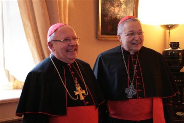 320 - le Cardinal Ricard et le Cardinal Vingt-Trois. 