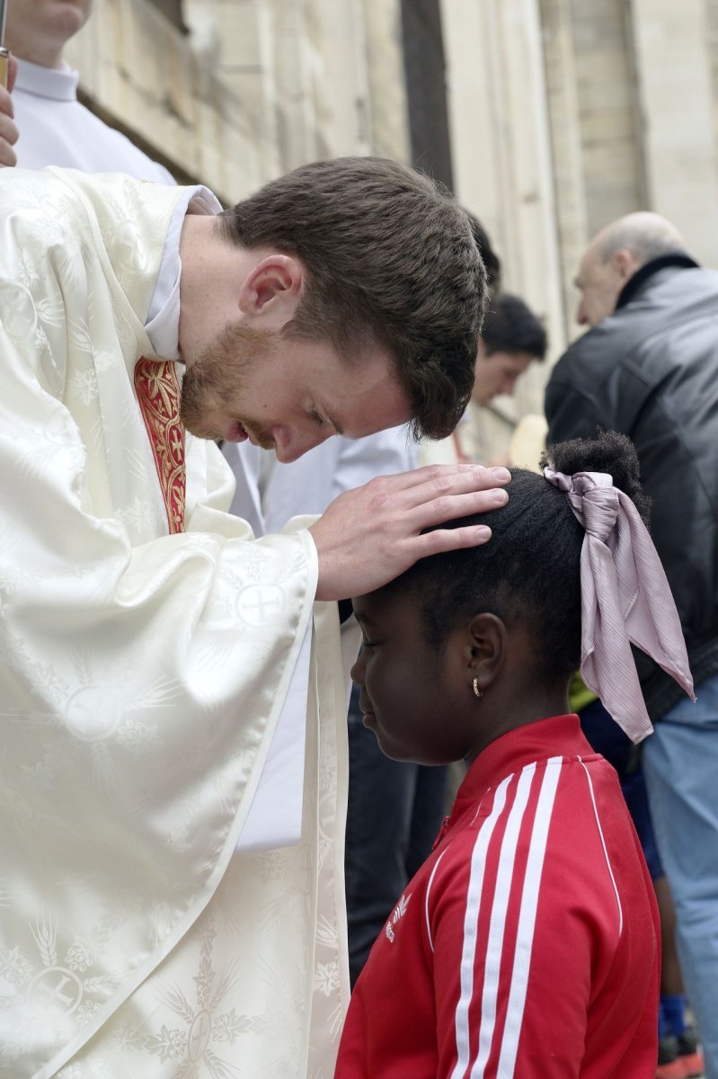 Ordination sacerdotale 2022 : bénédictions. © Marie-Christine Bertin / Diocèse de Paris.