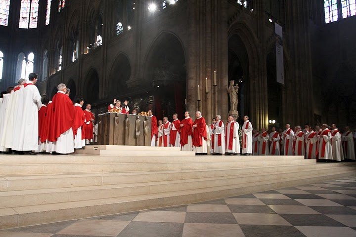 Ordinations de diacres permanents 2010 – Liturgie eucharistique. © Yannick Boschat / Diocèse de Paris.