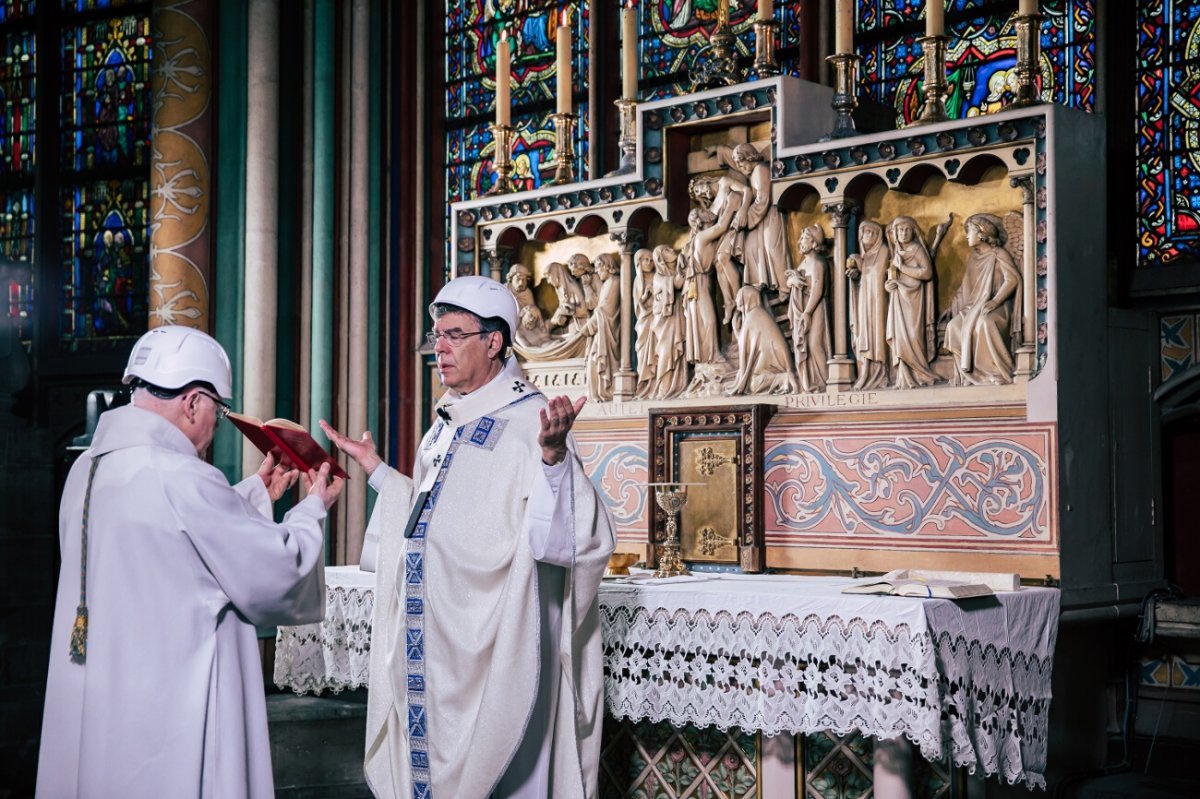 Messe de la Dédicace de la cathédrale Notre-Dame de Paris. © Guillaume Poli / CIRIC.