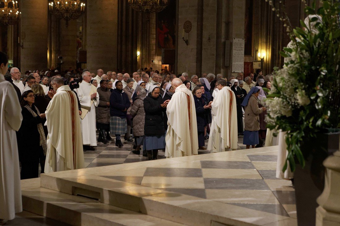 Communion eucharistique. © Yannick Boschat / Diocèse de Paris..