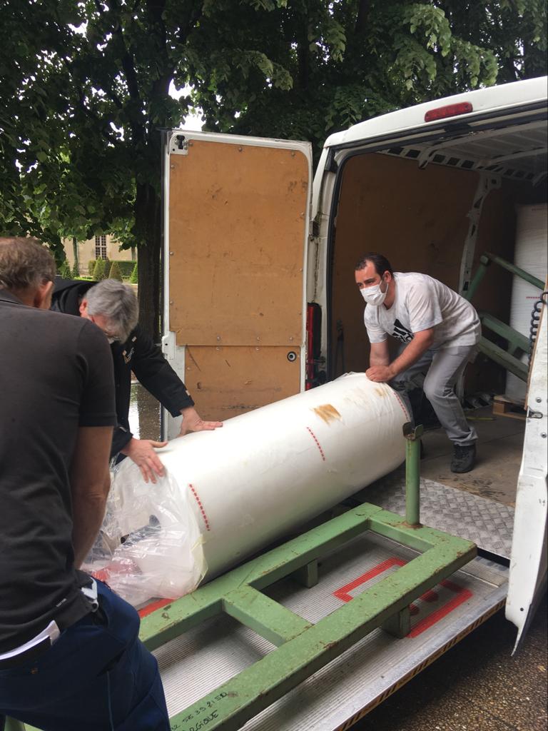 Rouleau de tissu offert par la société ORCA. 