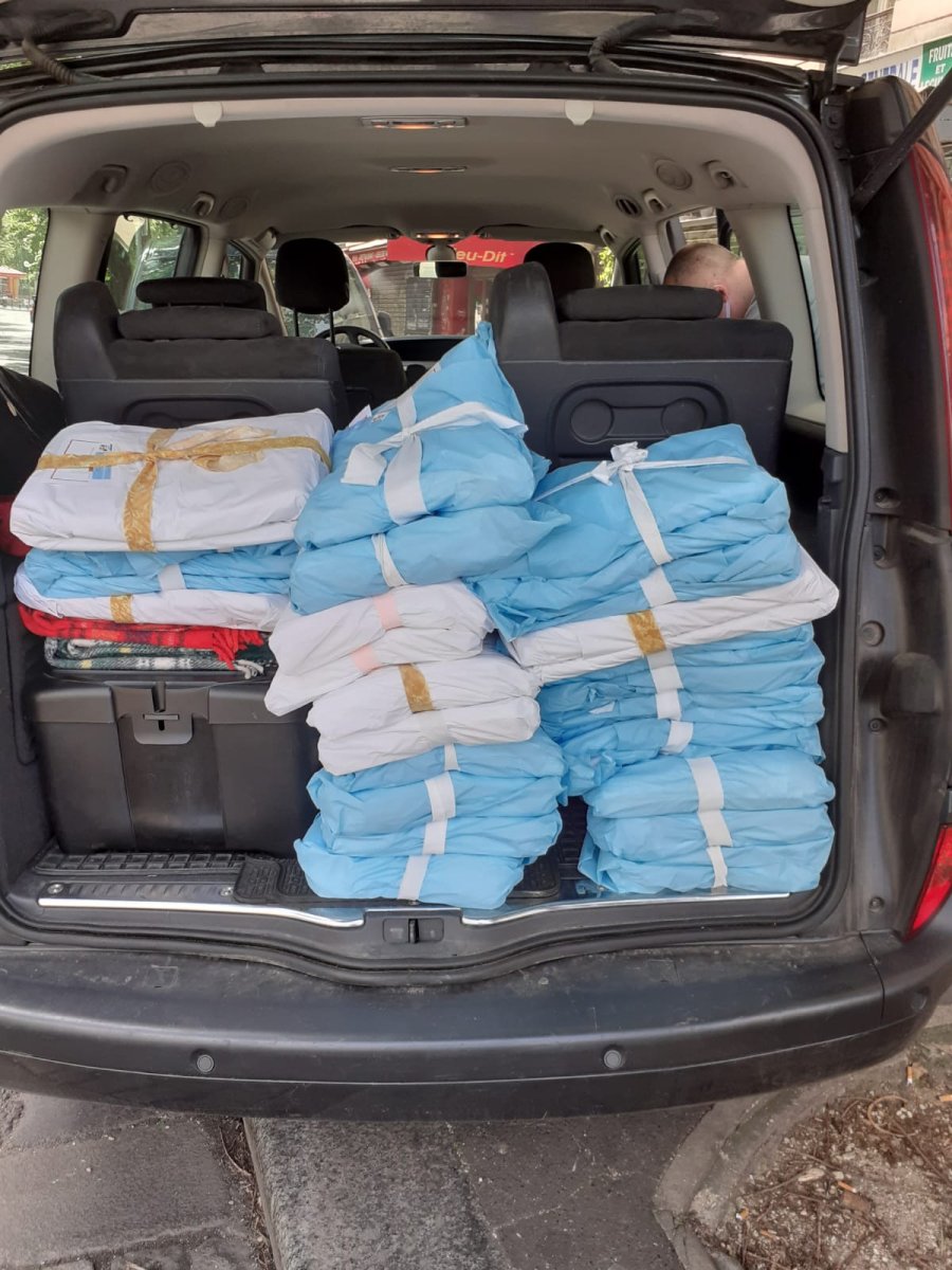Les blouses quittent l'atelier Bakhita. 18 mai 2020 