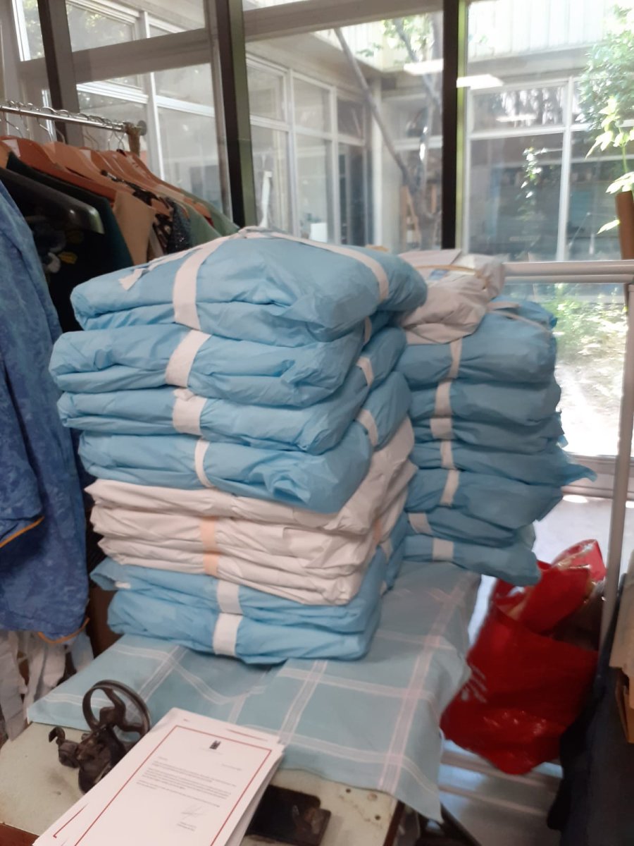 Blouses à offrir. 15 mai 2020 