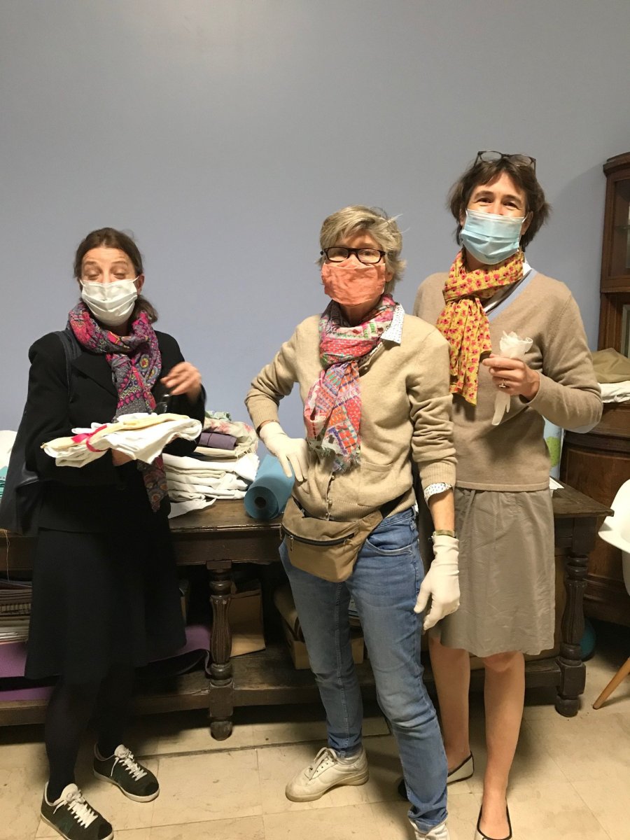 Volontaires à St Pierre du Gros Caillou. 27 avril 2020 