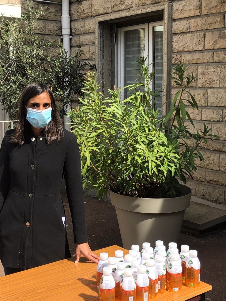 Distribution de l'aide alimentaire à Sainte Jeanne de Chantal. Les (…). 21 avril 2020 